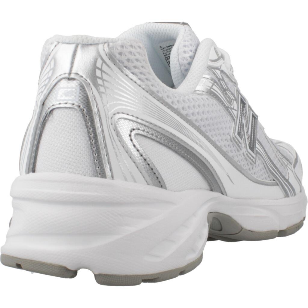 740 White Grey 3/7