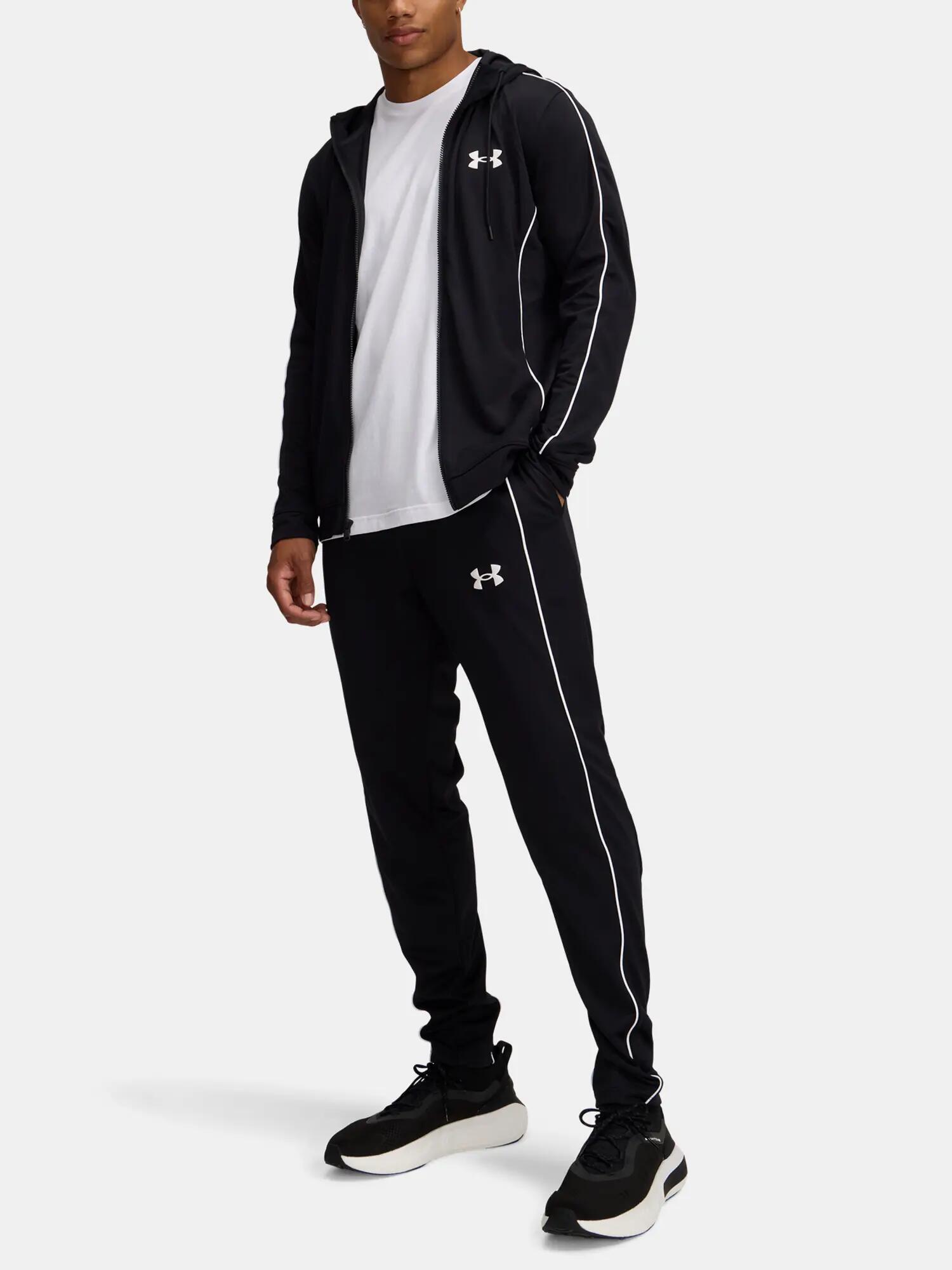 UNDER ARMOUR picture