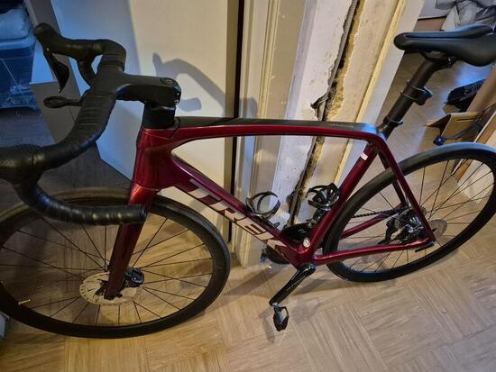 Tussen Particulieren - Trek Emonda SLR 7 Disc 56 Rage Red/Bordeaux-Black