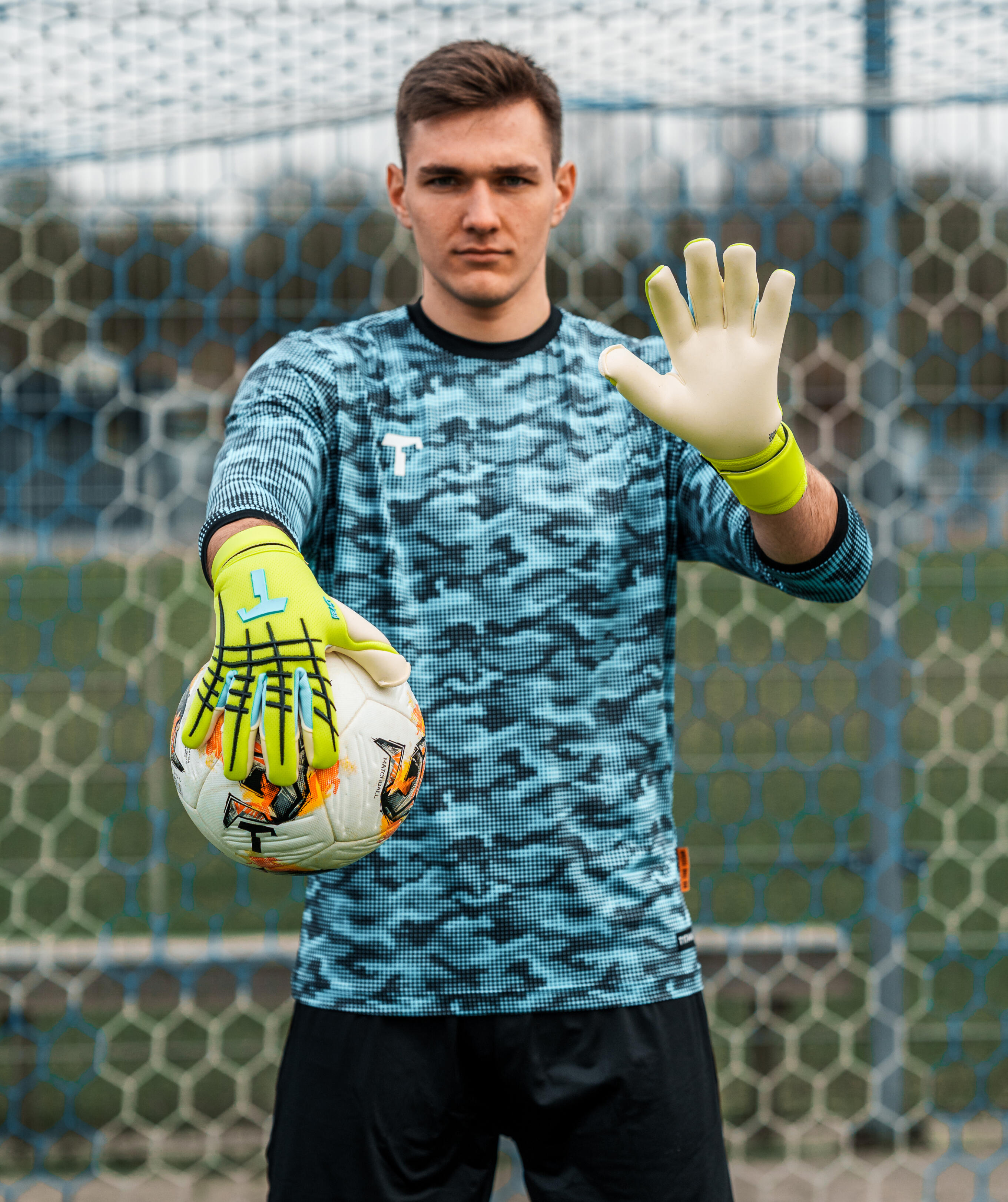 Torwarthandschuhe Erwachsene Fluo Beast 3.0, viele Größen 3/7