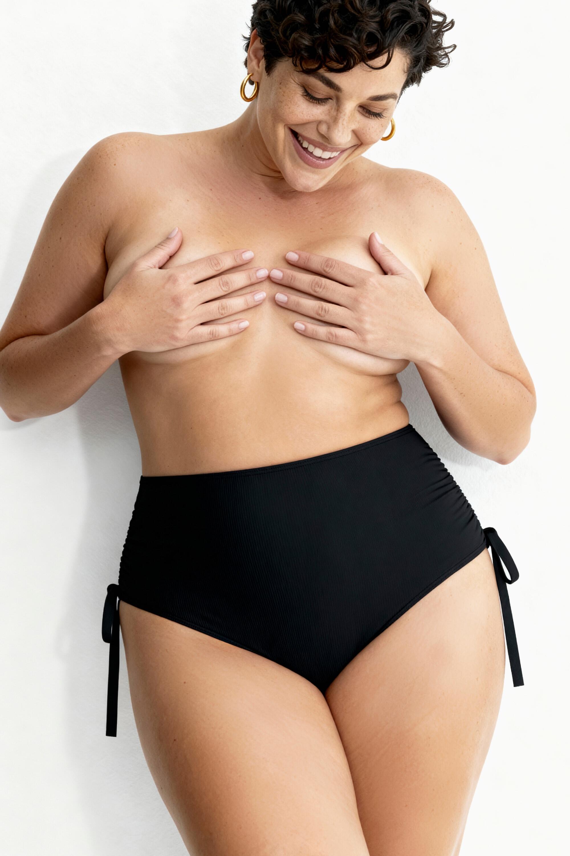 Femme Bas de bikini. Doublé sur le devant. Cordons à froncer 4/7