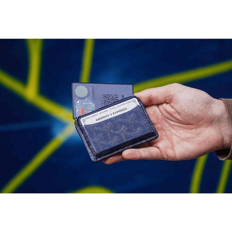 Rolling Square AirCard Pro Dual Bluetooth Tracker