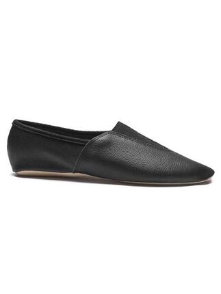 1037 Gymnastikschuhe mit Gummisohle