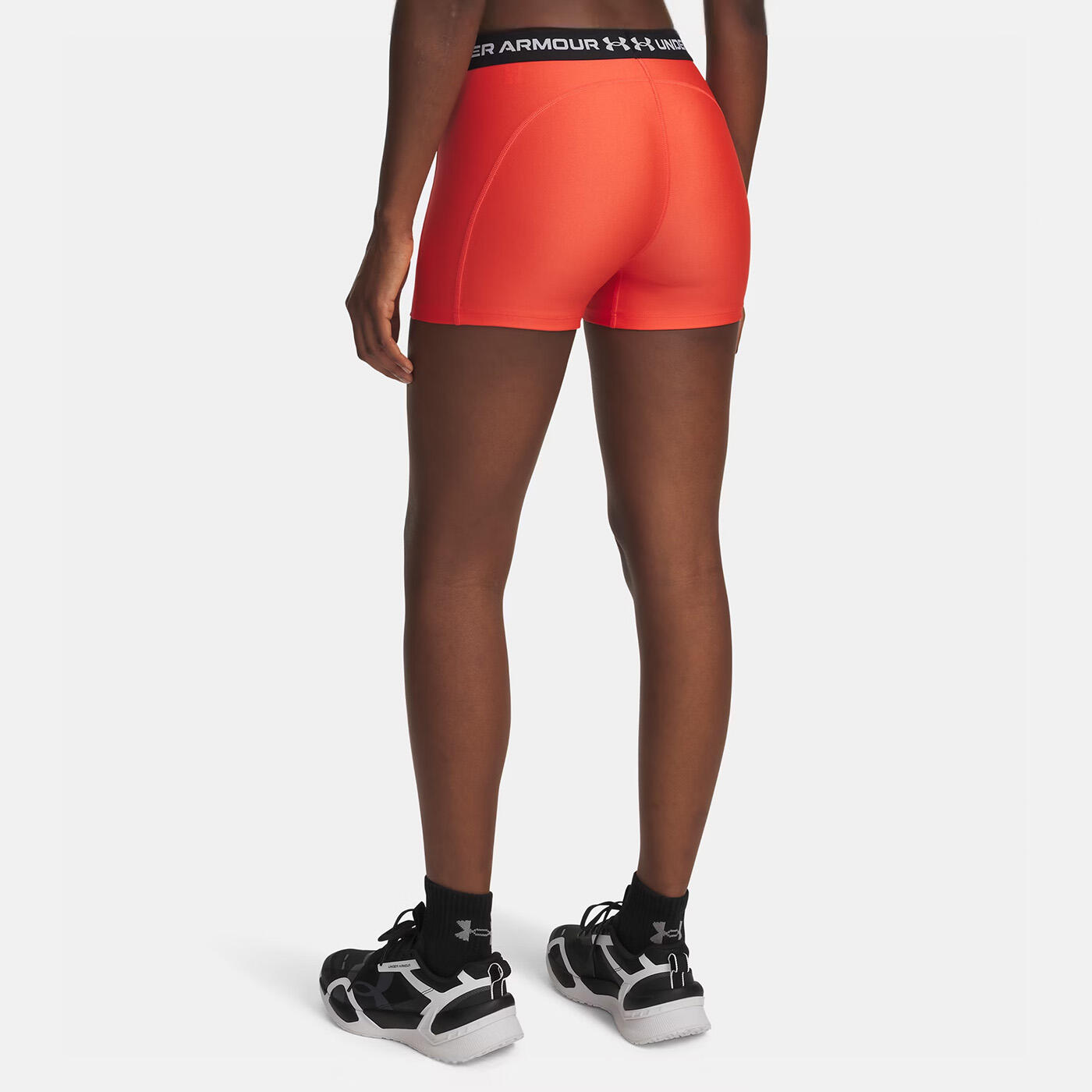 Shorty Under Armour HeatGear® 8 cm per donna - Rosso ardente 2/3