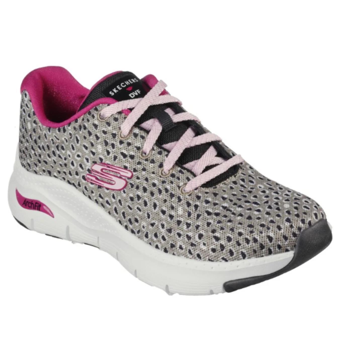 SKECHERS picture