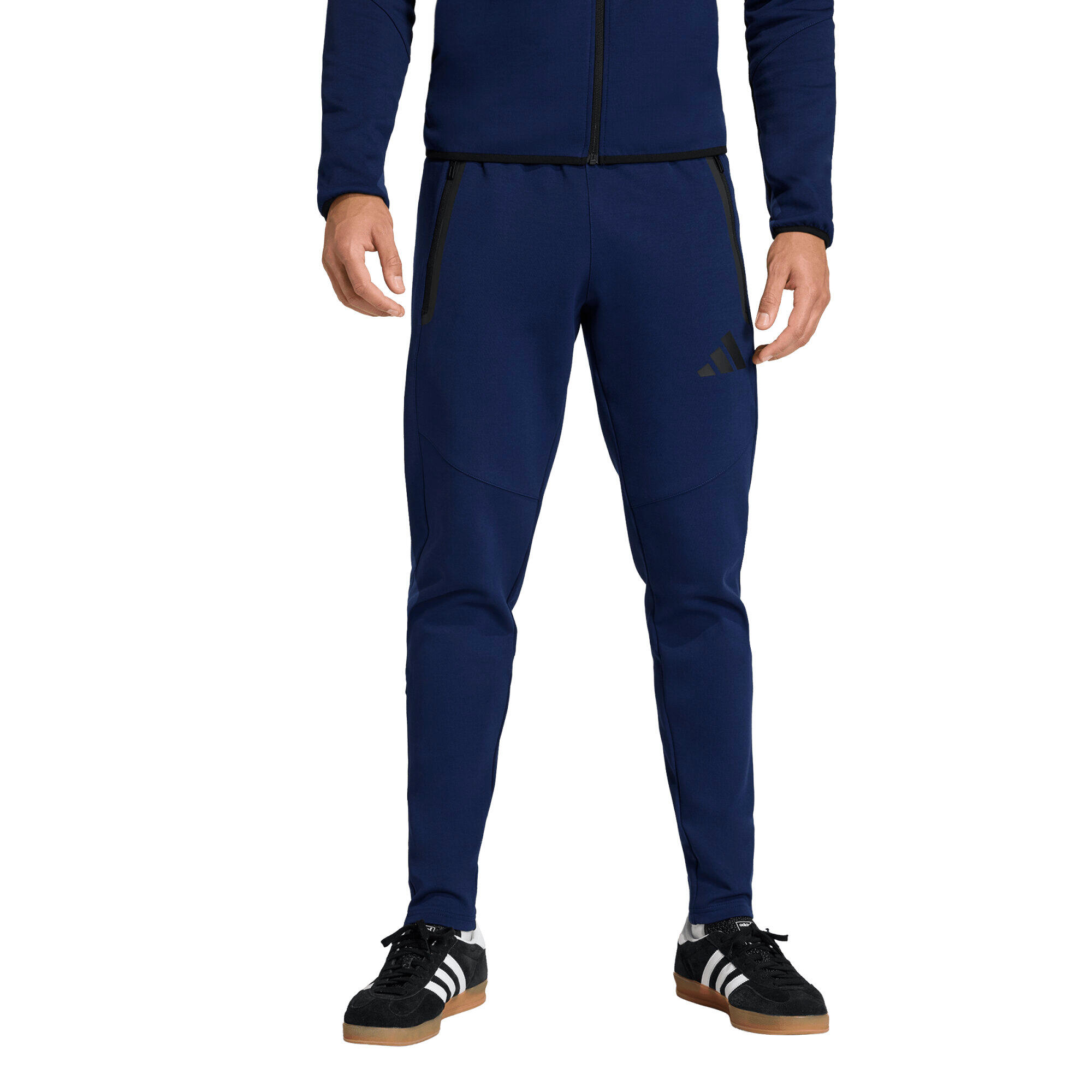 Calças adidas Tiro 26 Travel Sweat Pant 2/6