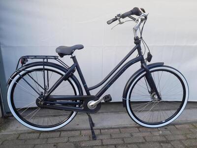 28 inch cortina roots met 7 versnellingen.