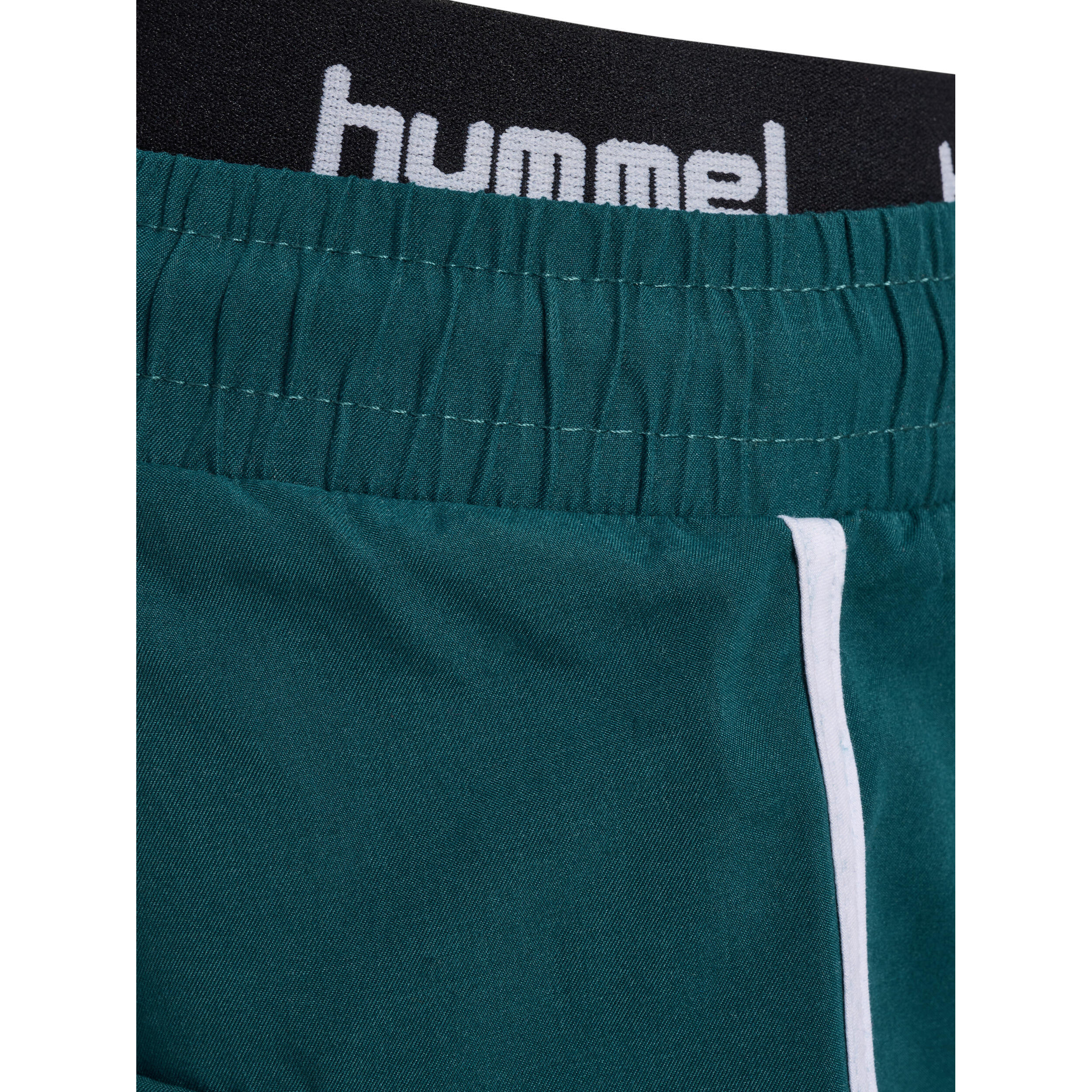 Children's swimming shorts Hummel Regular Long 4/5