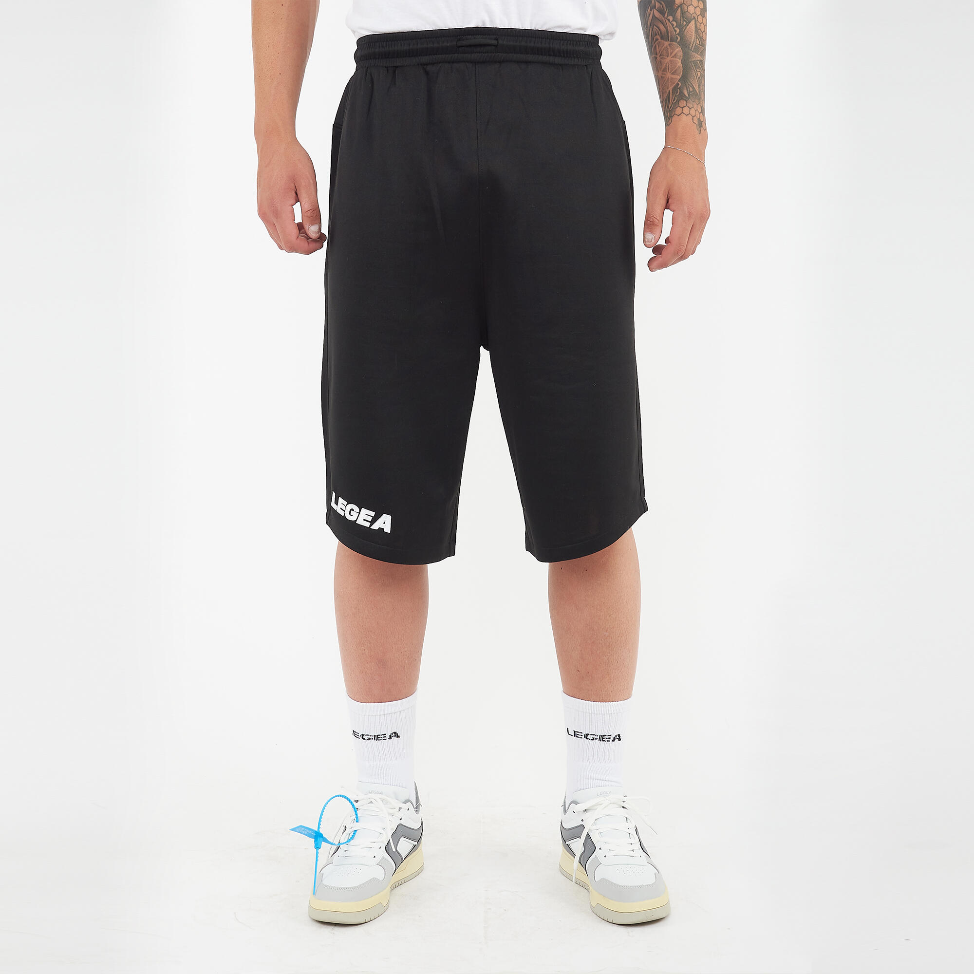 Homme Sport Bermuda Polyester Caractéristiques Clés Noir 2/6