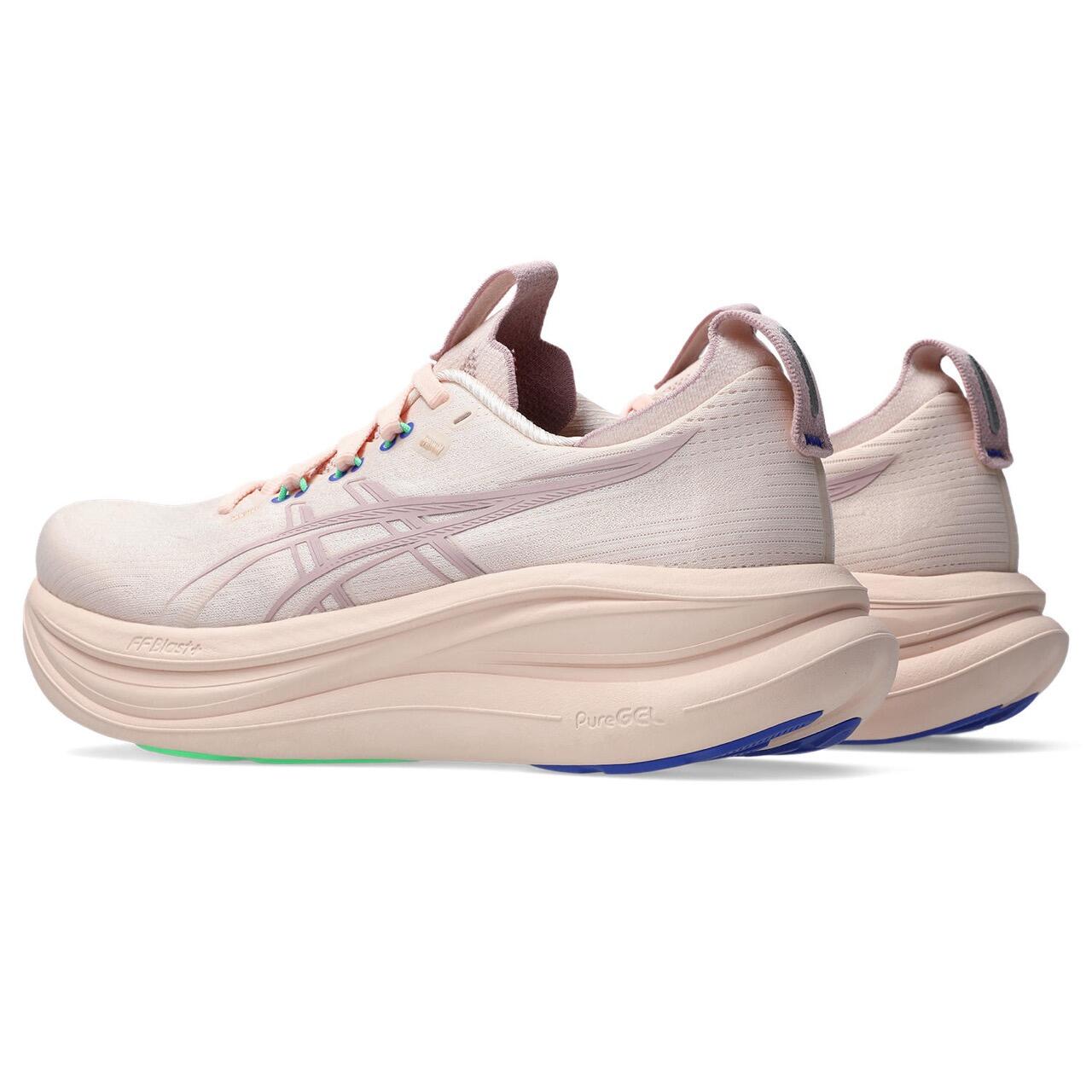 Tênis de corrida Asics modelo 1012B899-700 para mulheres 4/5