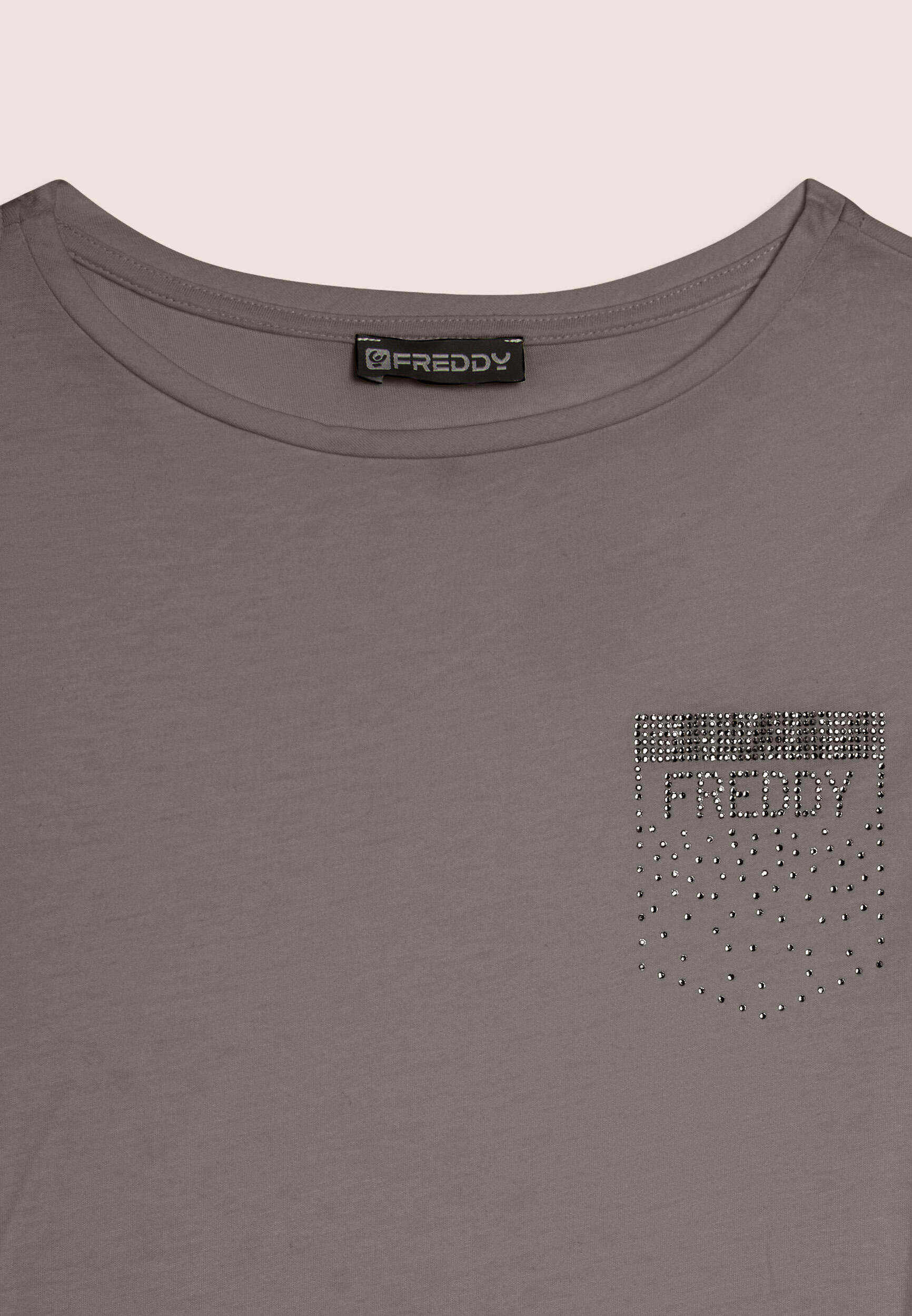T-shirt manica corta con strass a forma di taschino FREDDY 3/3