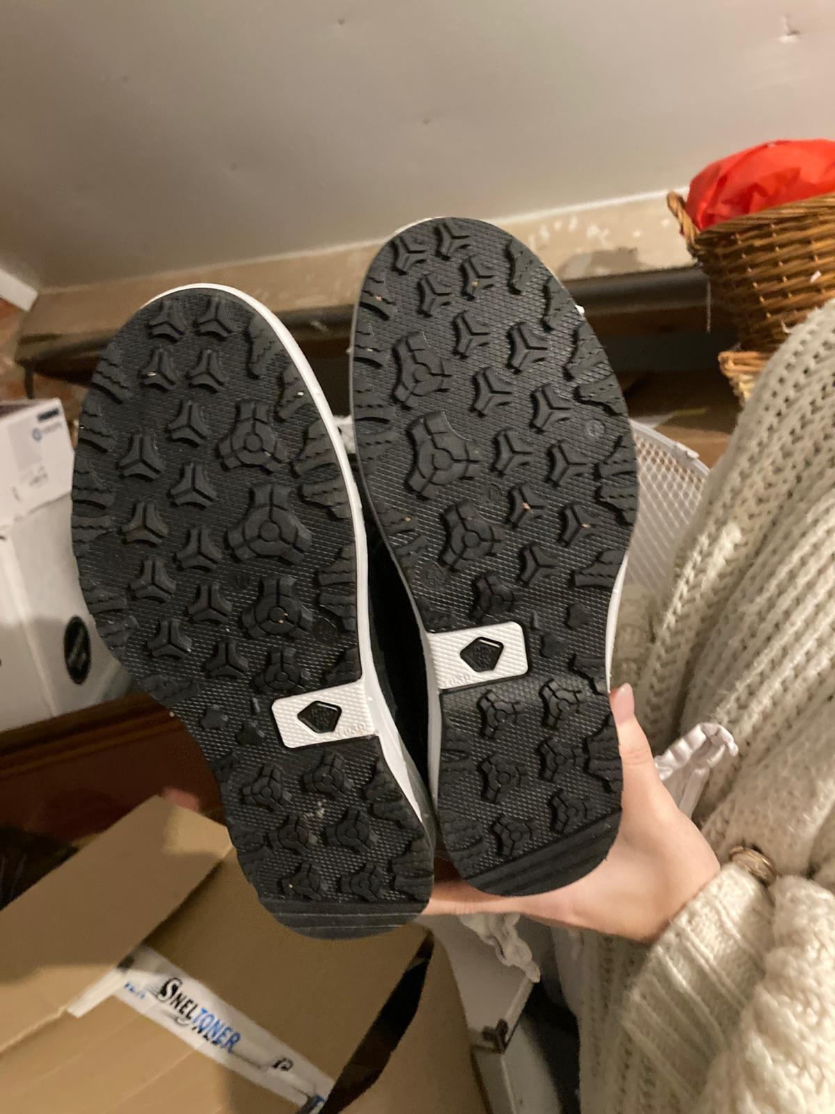 Entre Particuliers - Bottes de neige imperméables pour femmes 2/3