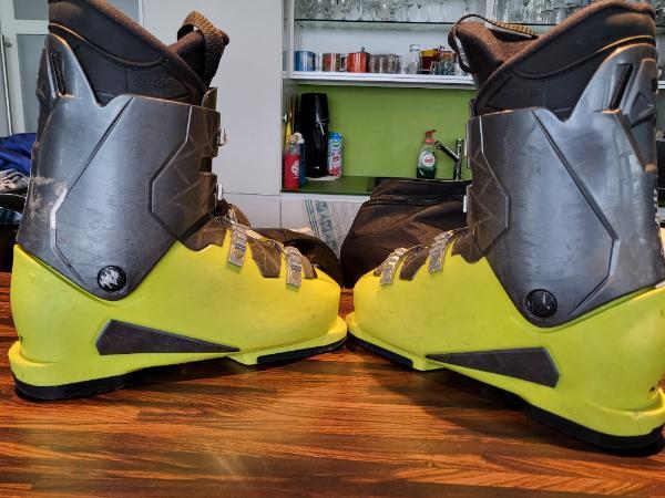 Entre Particuliers - Chaussure de ski alpin 235 = taille 38 3/7