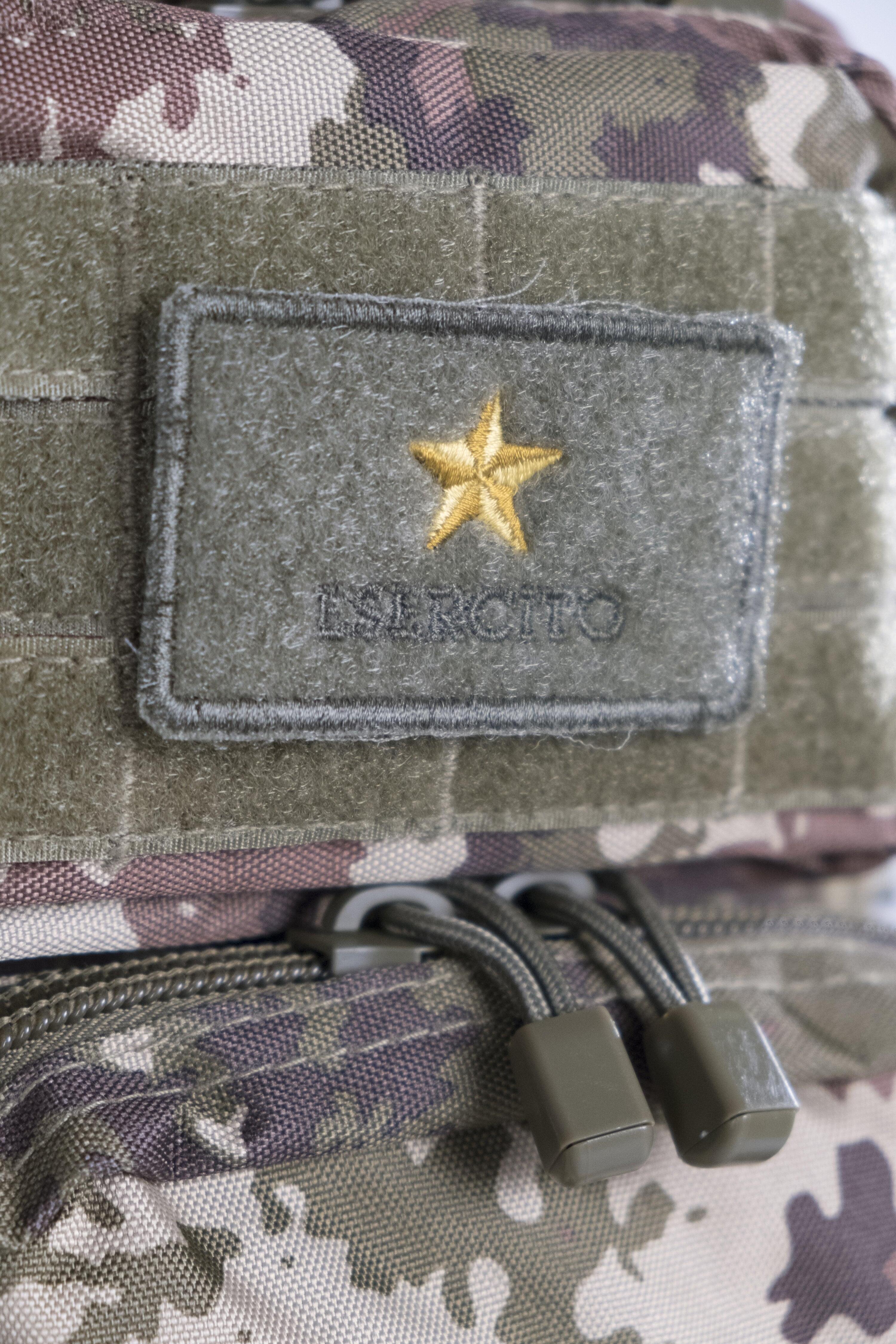 Zaino Esercito AAG320 da trekking camouflage vegetato 20 litri 5/5
