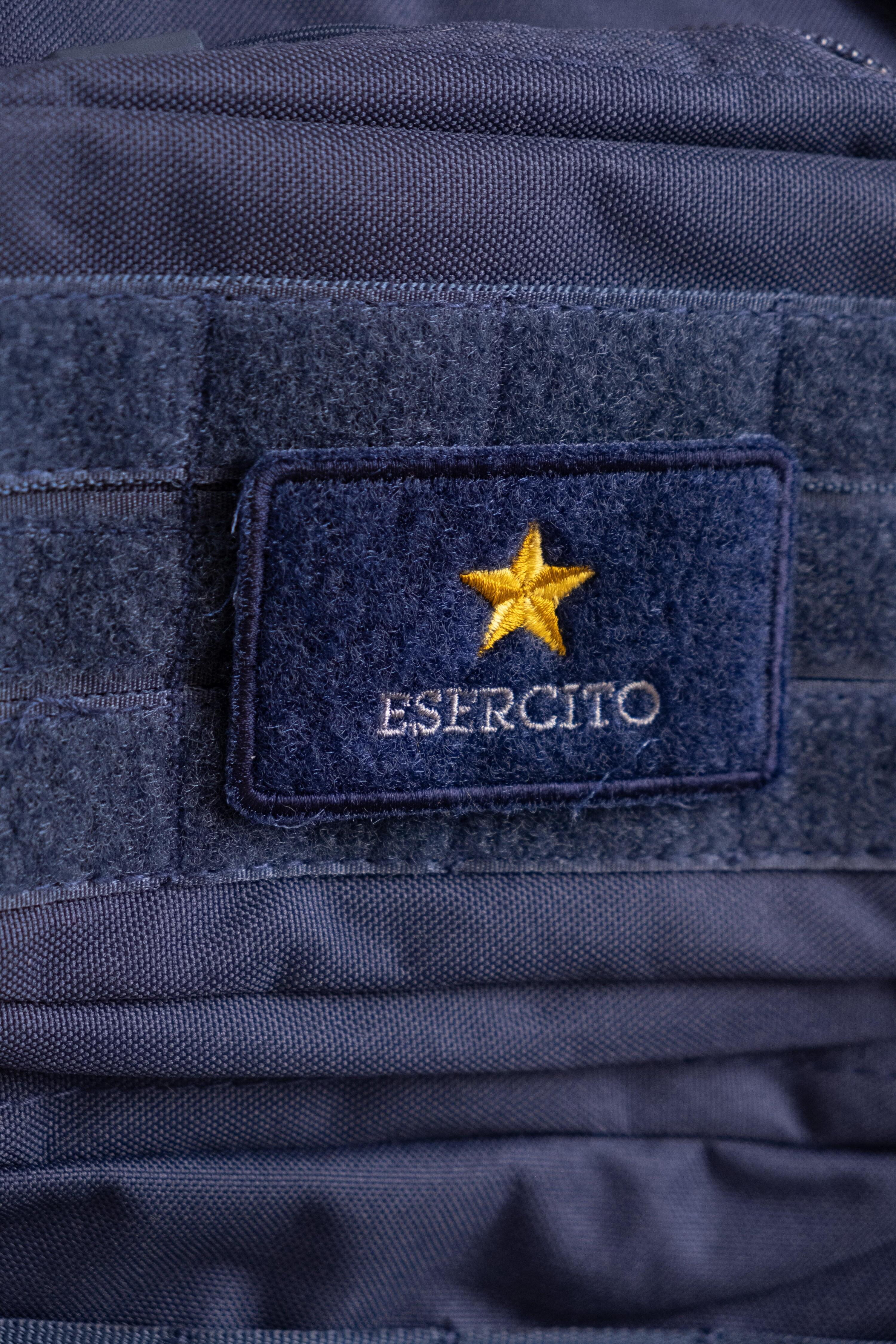 Zaino Esercito AAG321 da trekking blu 36 litri 3/3