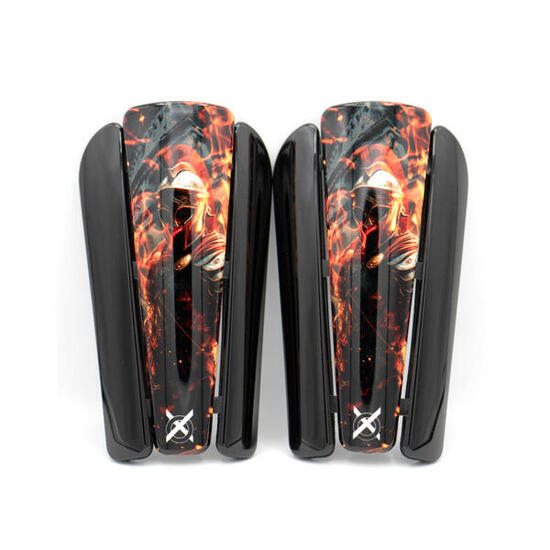 Protège-tibias XO-REVENGE, idéal pour toutes les activités liées au football.