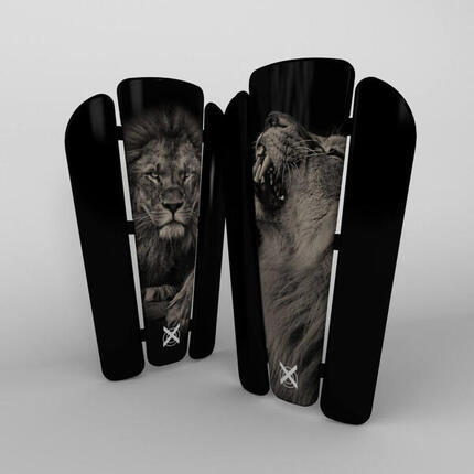 Protège-tibias XO-REVENGE, idéal pour toutes les activités liées au football.