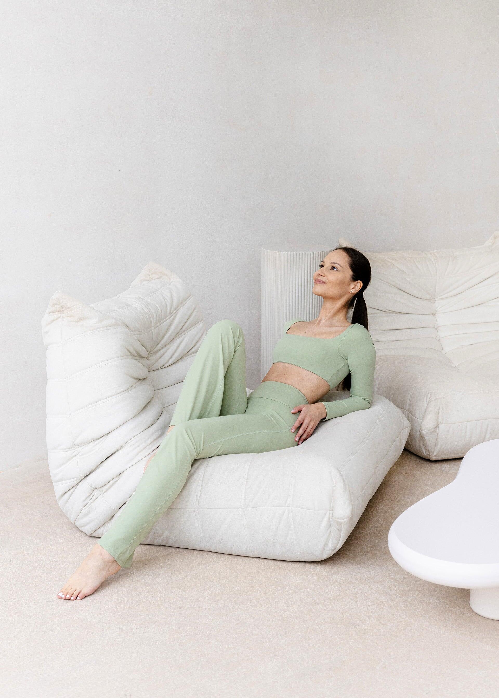 Legginsy dzwony Moonholi Flare z rozszerzanymi nogawkami 2/3