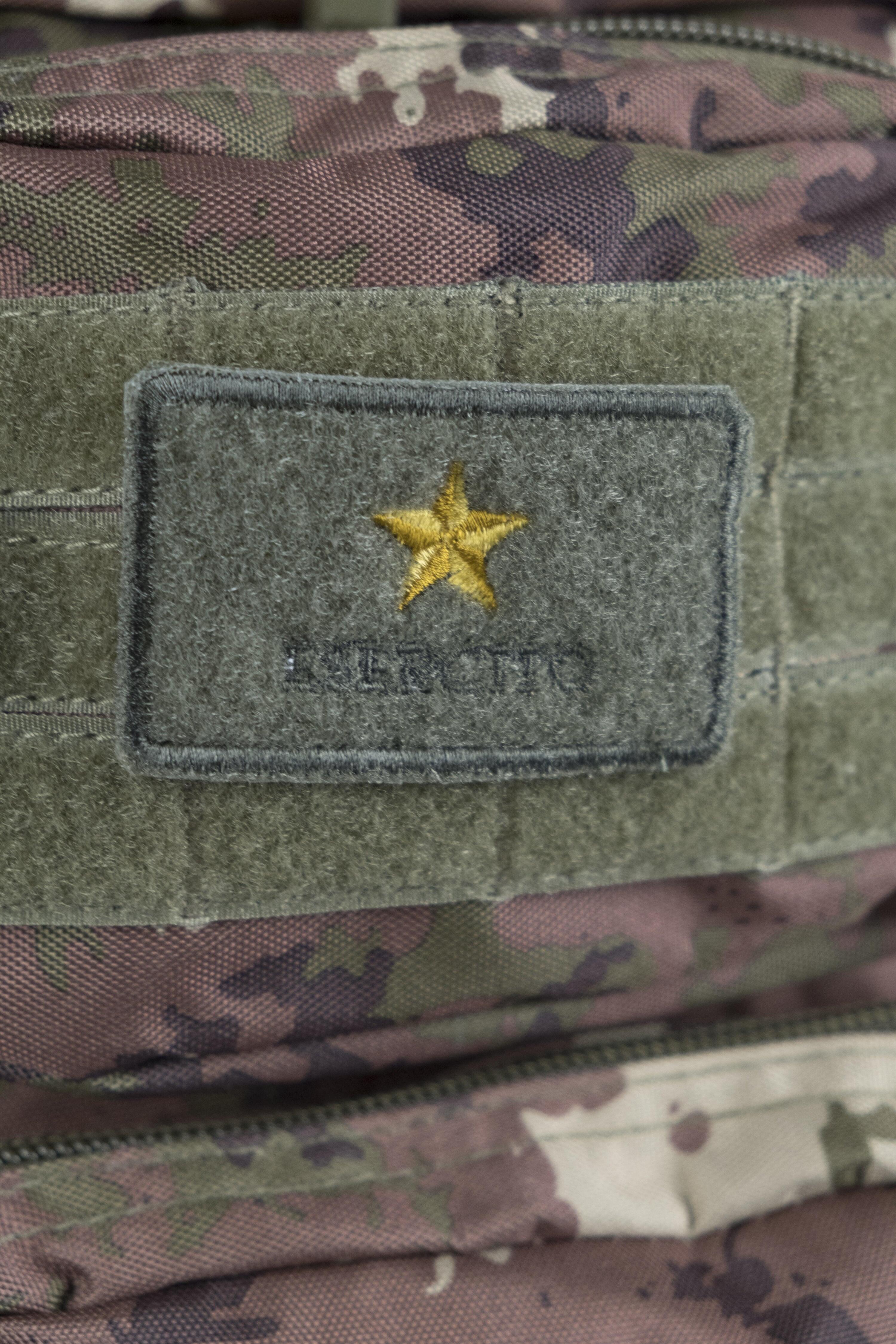 Zaino Esercito AAG321 da trekking camouflage vegetato 36 litri 5/6