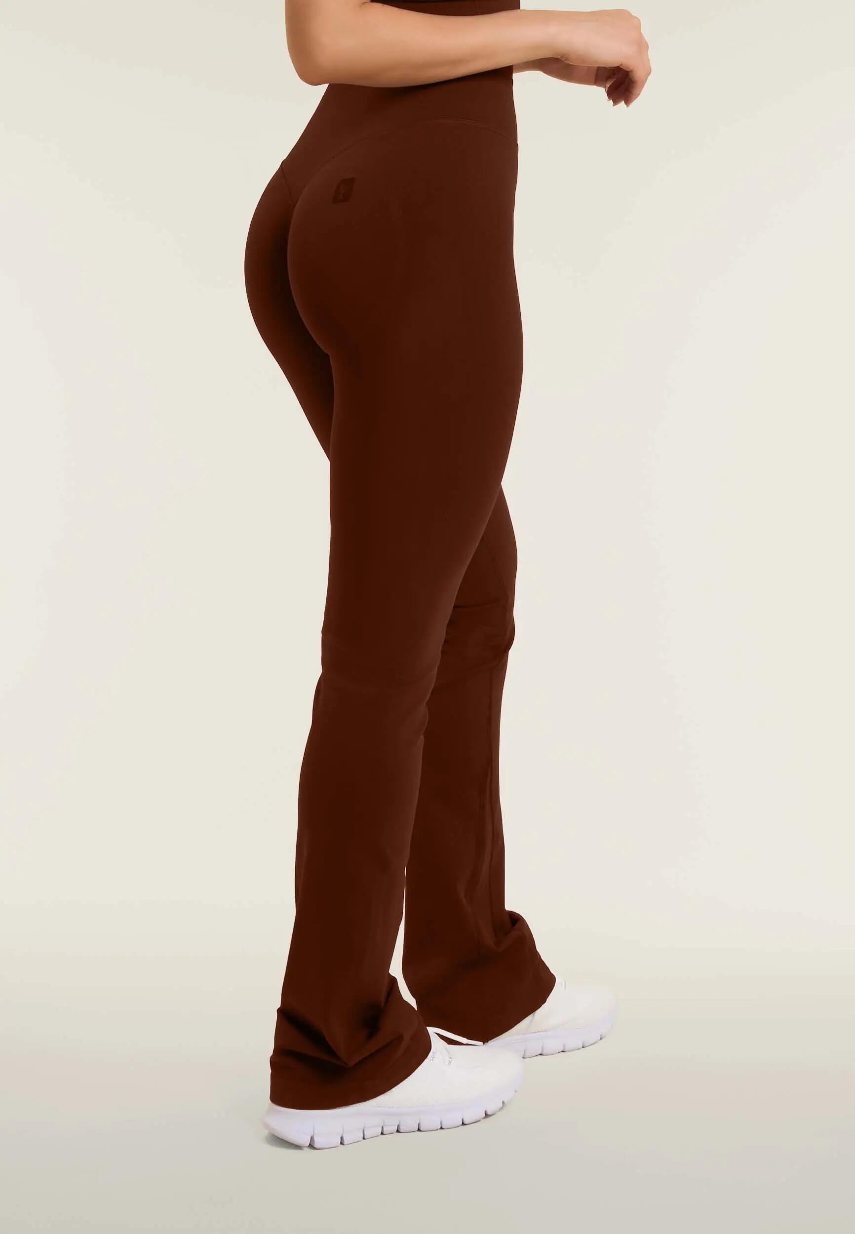 Leggings sportivi seamless a zampa con vita altissima 3/6