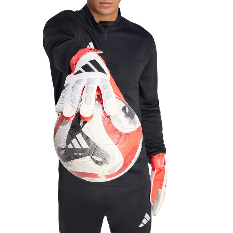 MĂNUȘI PREDATOR GOALKEEPER TRAINING
