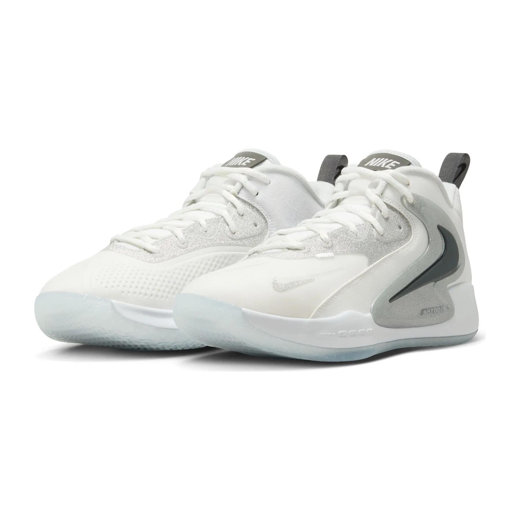 Hallenschuhe Nike Zoom Hyperset 2 SE 3/7
