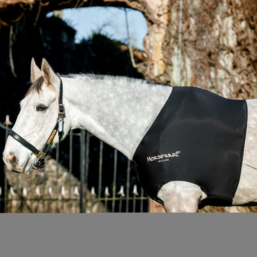 Shoulder protector for horses Horseware