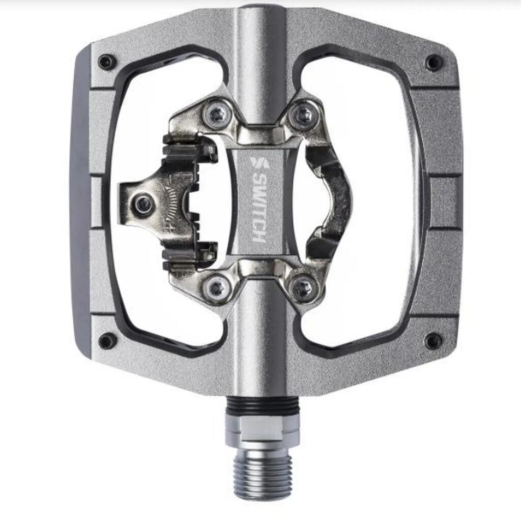 Automatic flat or standard aluminum pedals Switch