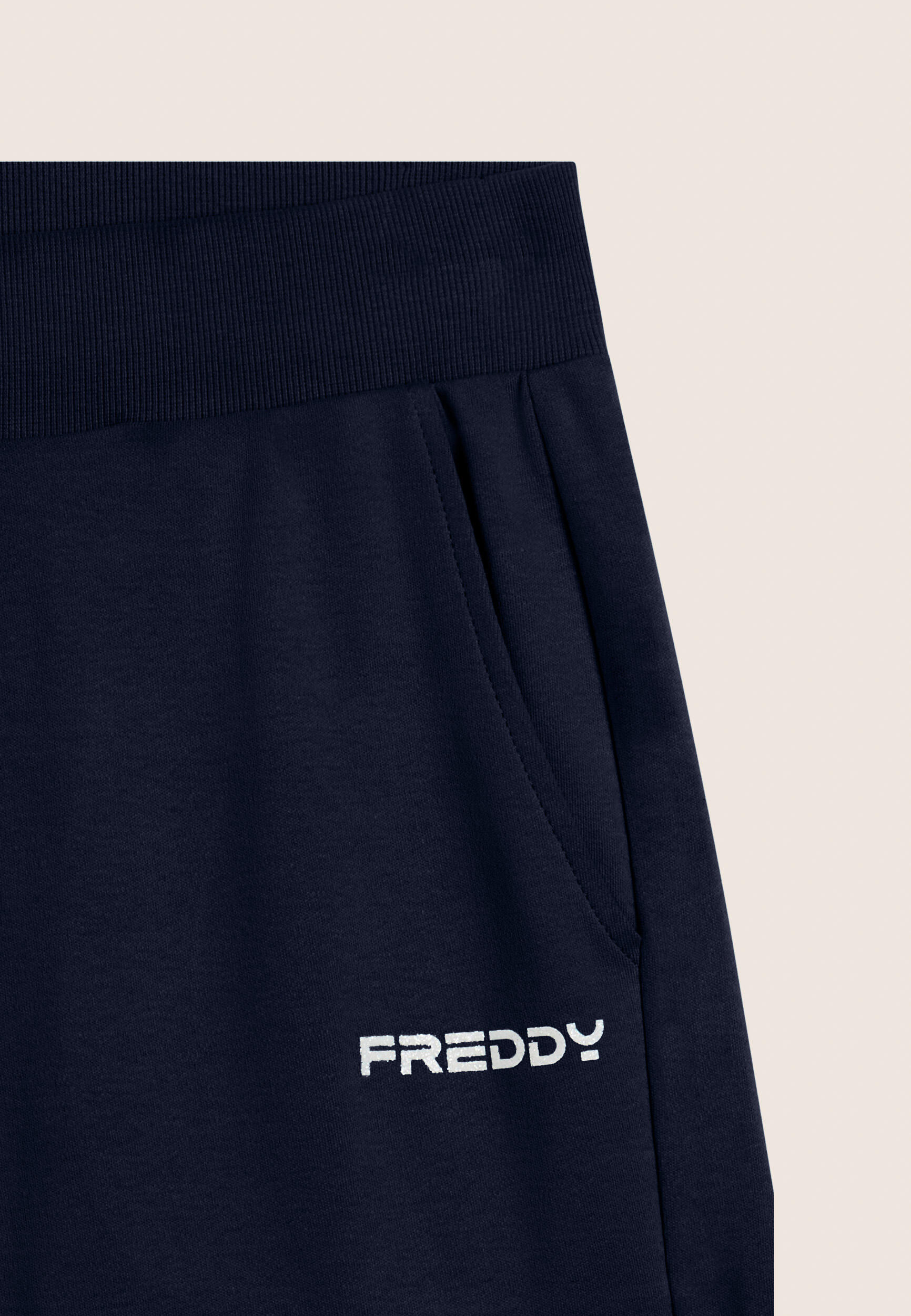 Pantaloni Corti con piccolo Logo FREDDY in Glitter 3/3