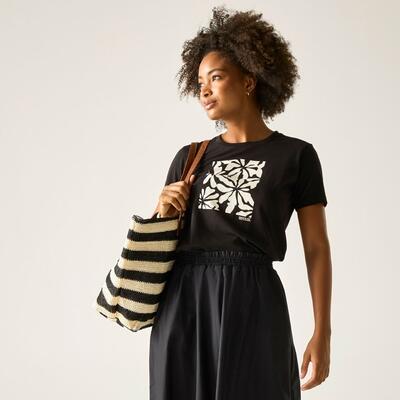 T-shirt graphique à manches courtes Filandra IX pour femmes 2/7