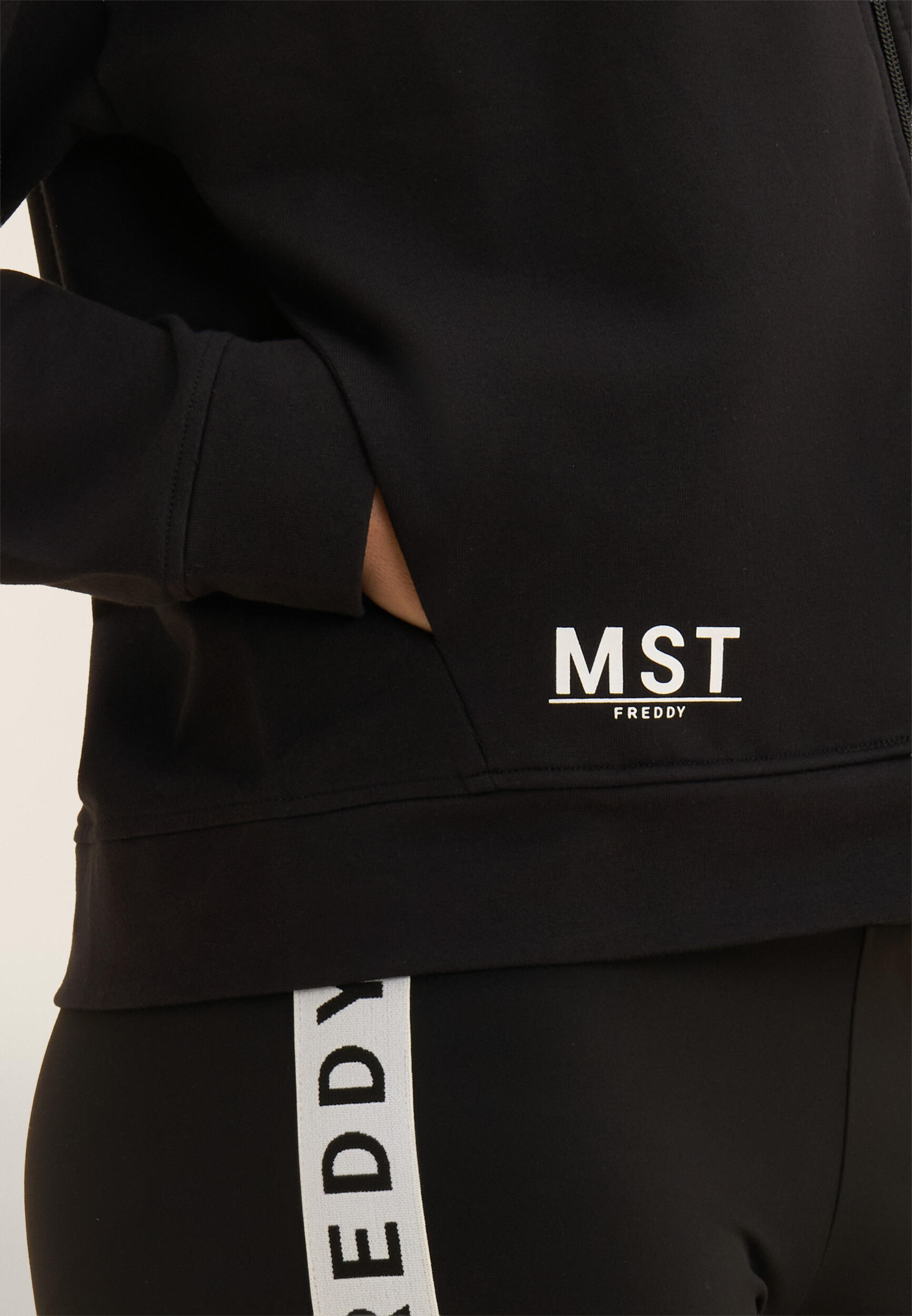 Felpa cropped cappuccio zip con stampa MST 4/4