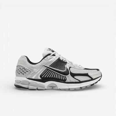 Nike zoom vomero 5 metallic silver black