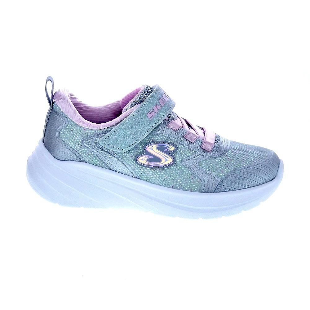 SKECHERS picture
