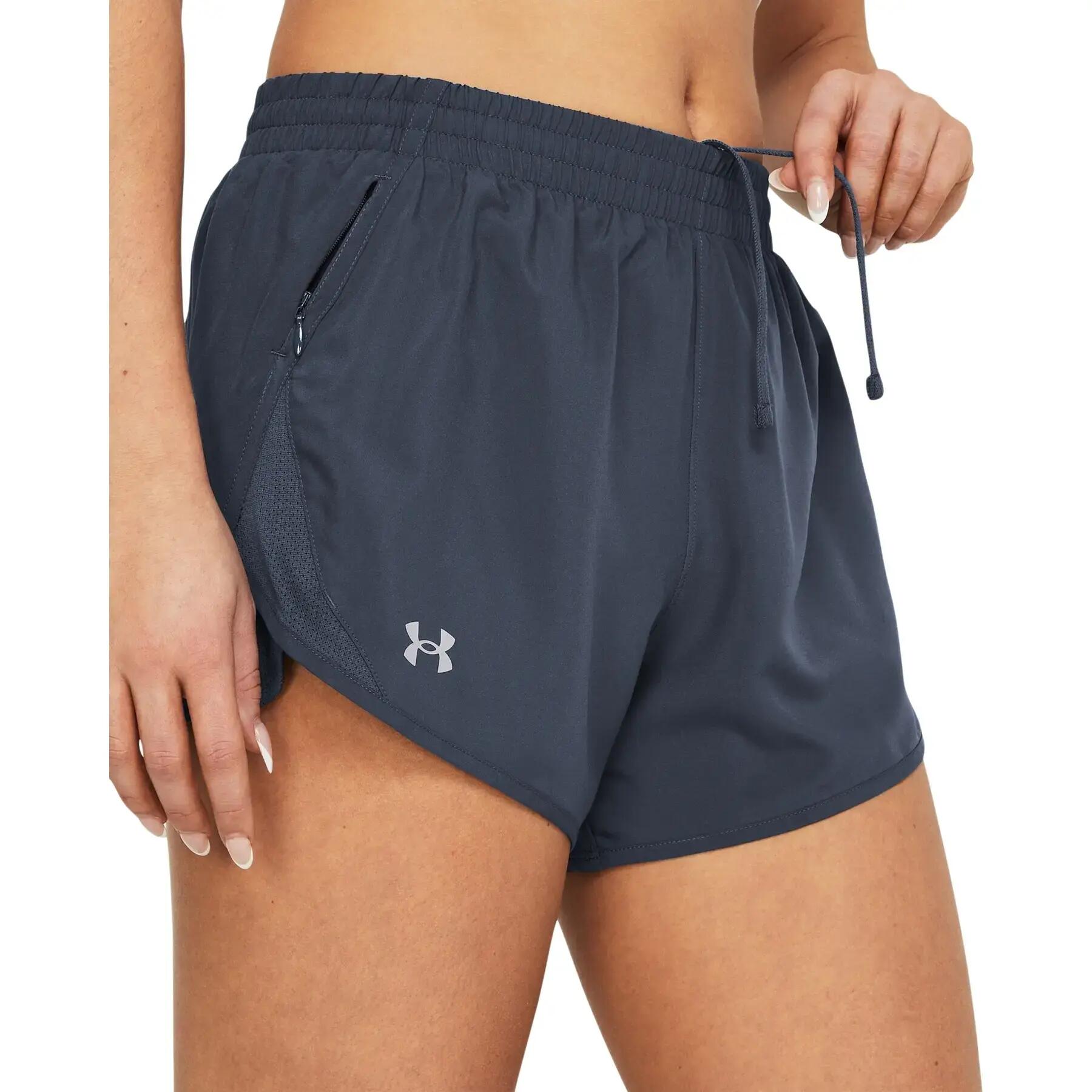 Under Armour Damen Short Fly By 3   1382438 4/6