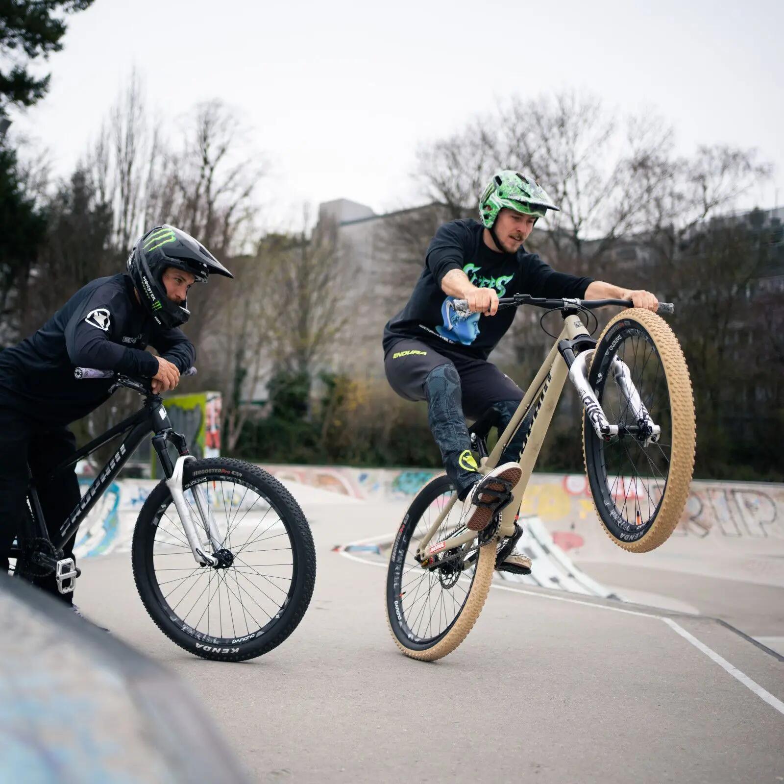 Poignées Sixpack Racing Ruso signature 6/6