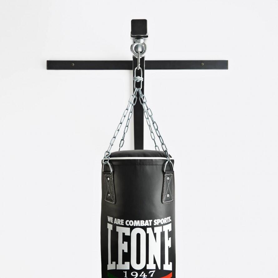 Suporte de parede para saco de pancada Leone1947 aço 6/7
