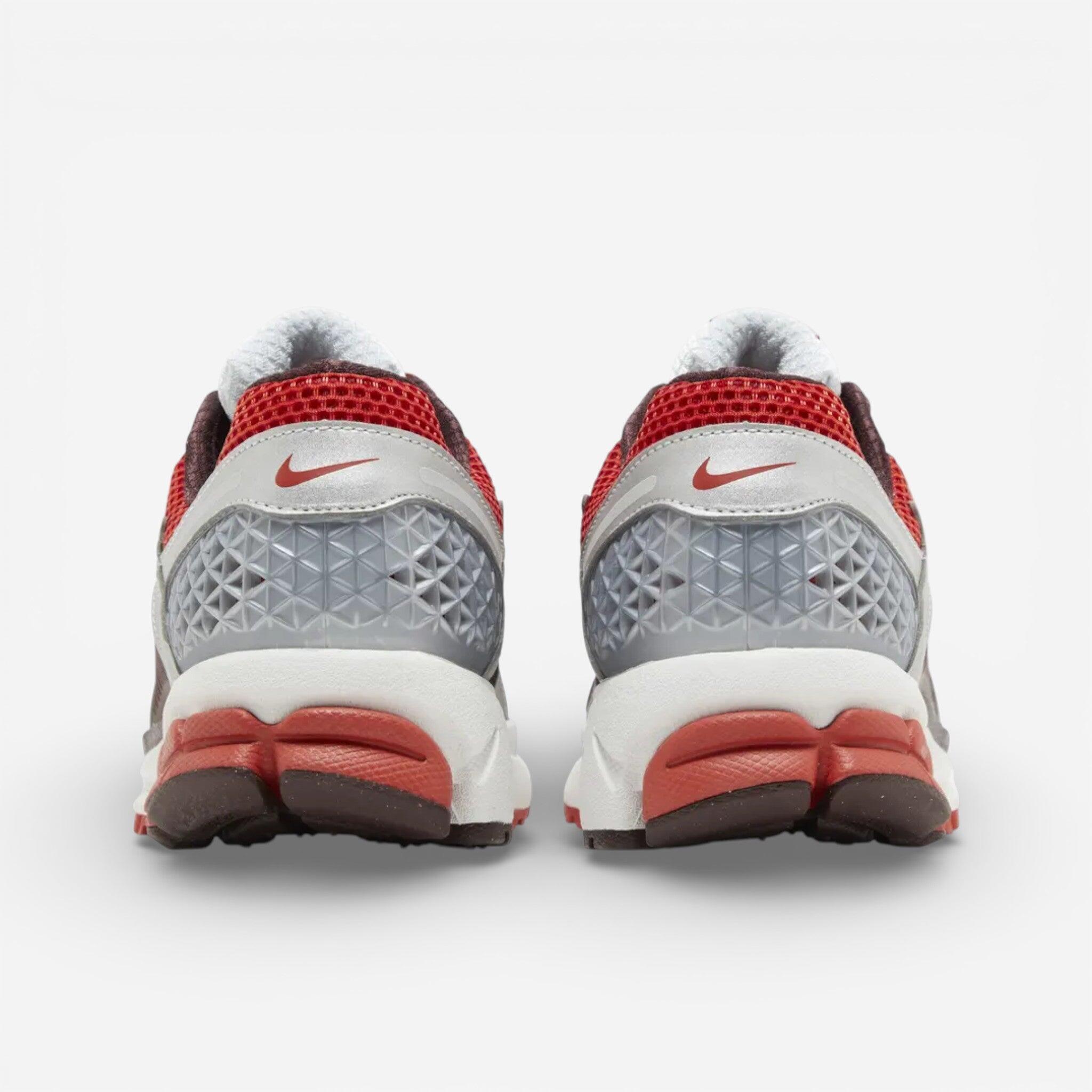 Nike Zoom Vomero 5 Mystic Red (Women's) 3/4