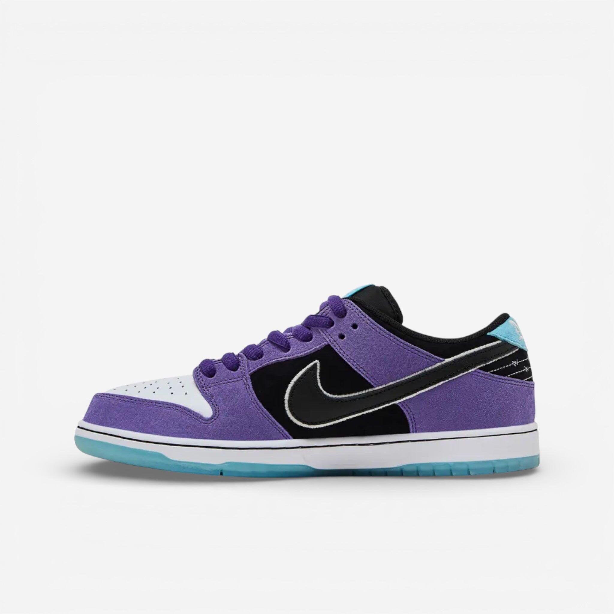 Nike SB Dunk Low Hayley Wilson 2/3