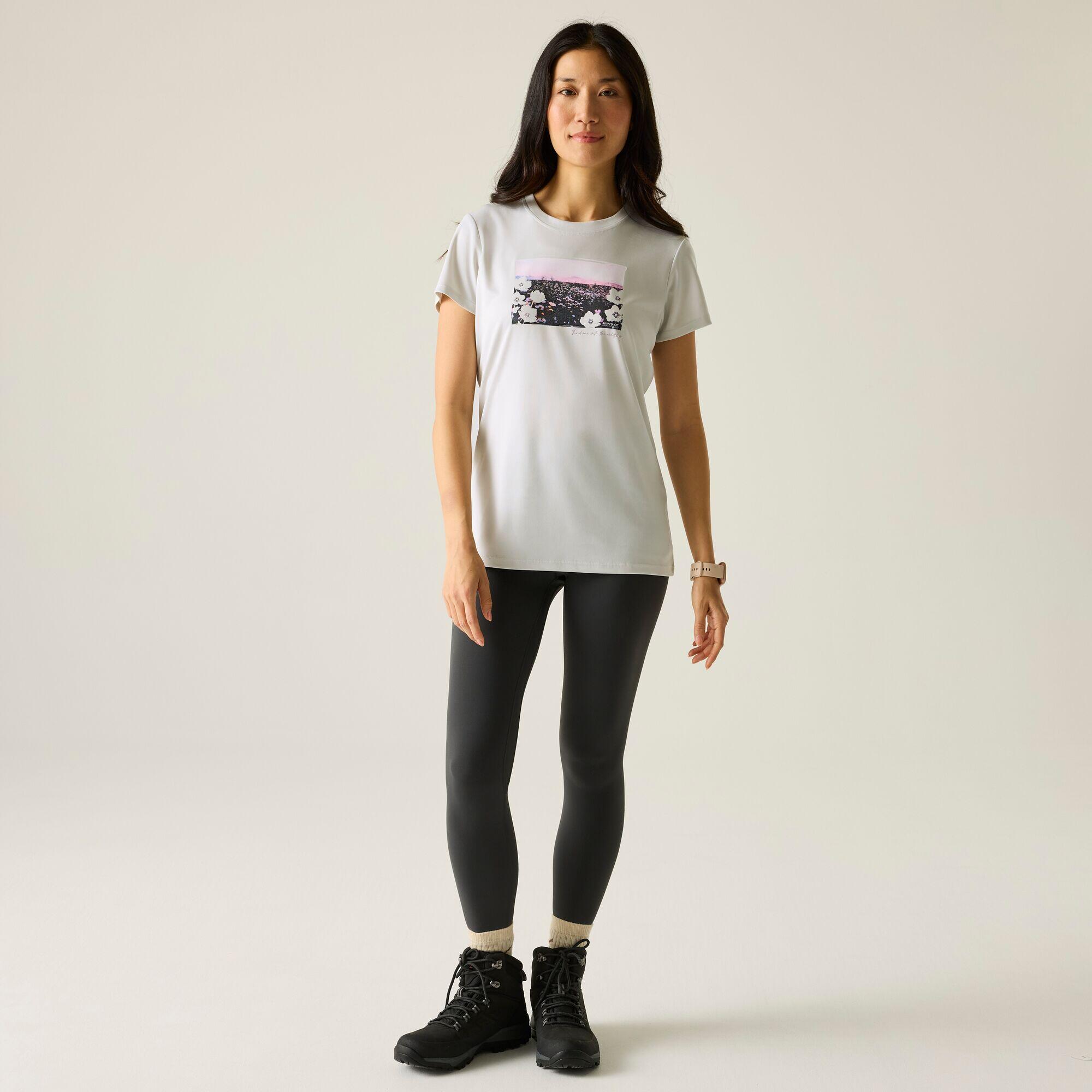 T-shirt graphique à manches courtes Fingal pour femmes 3/5