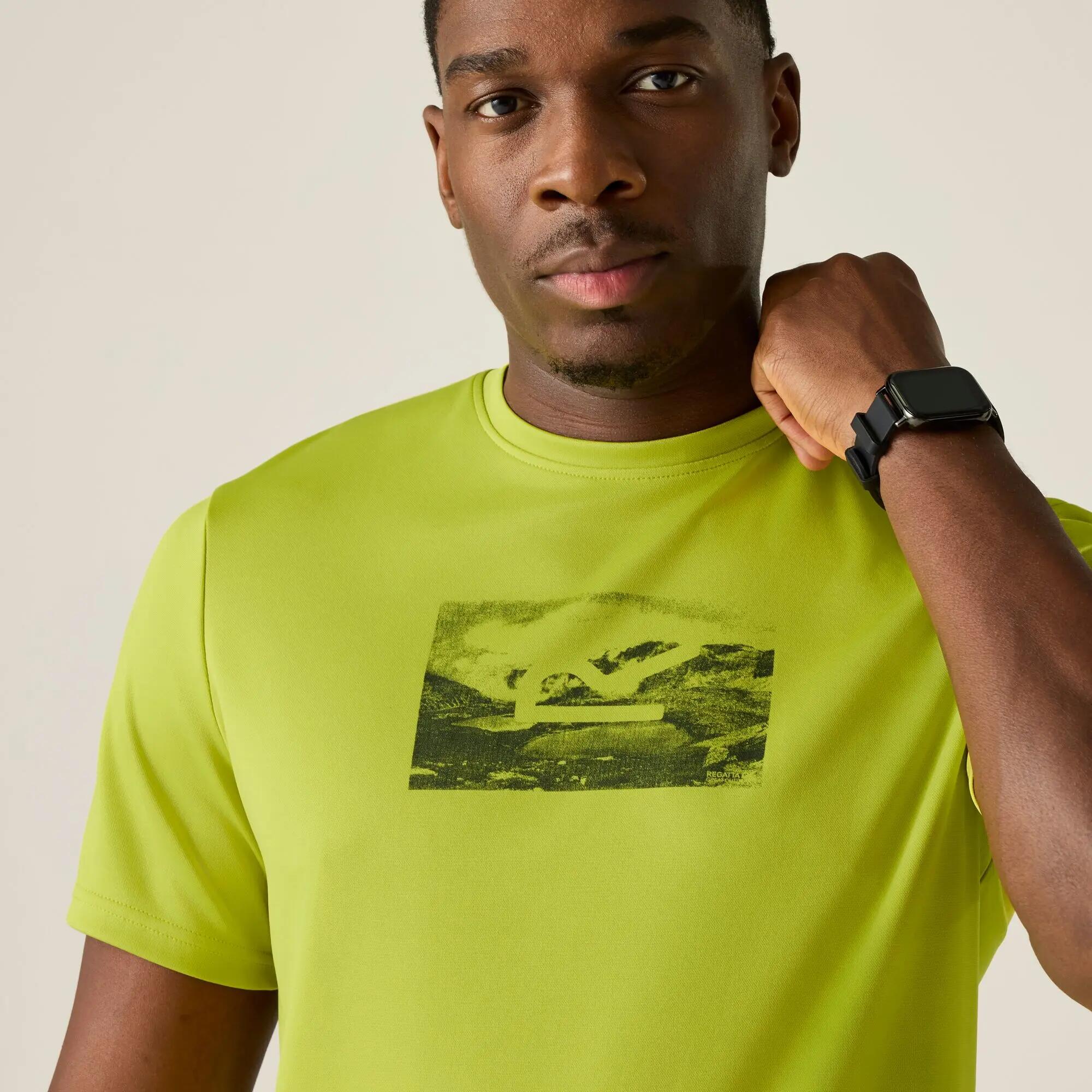 Herren Fingal Kurzarm-T-Shirt mit meliertem Grafikmuster 4/5