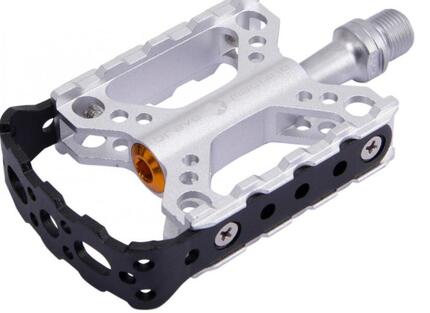 Brave Classics Plattformpedal Machine CNC schwarz/silber