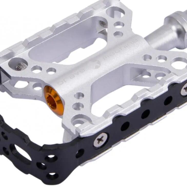 BRAVE Mod. 19 platform pedal with CNC-milled aluminium body and removable cage