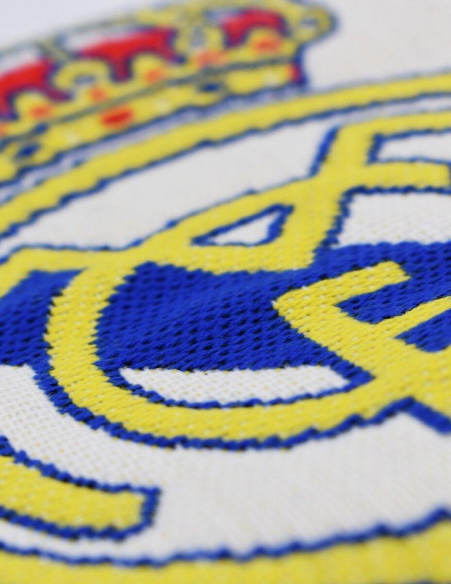 Bufanda Real Madrid Blanca Hala Madrid 4/4