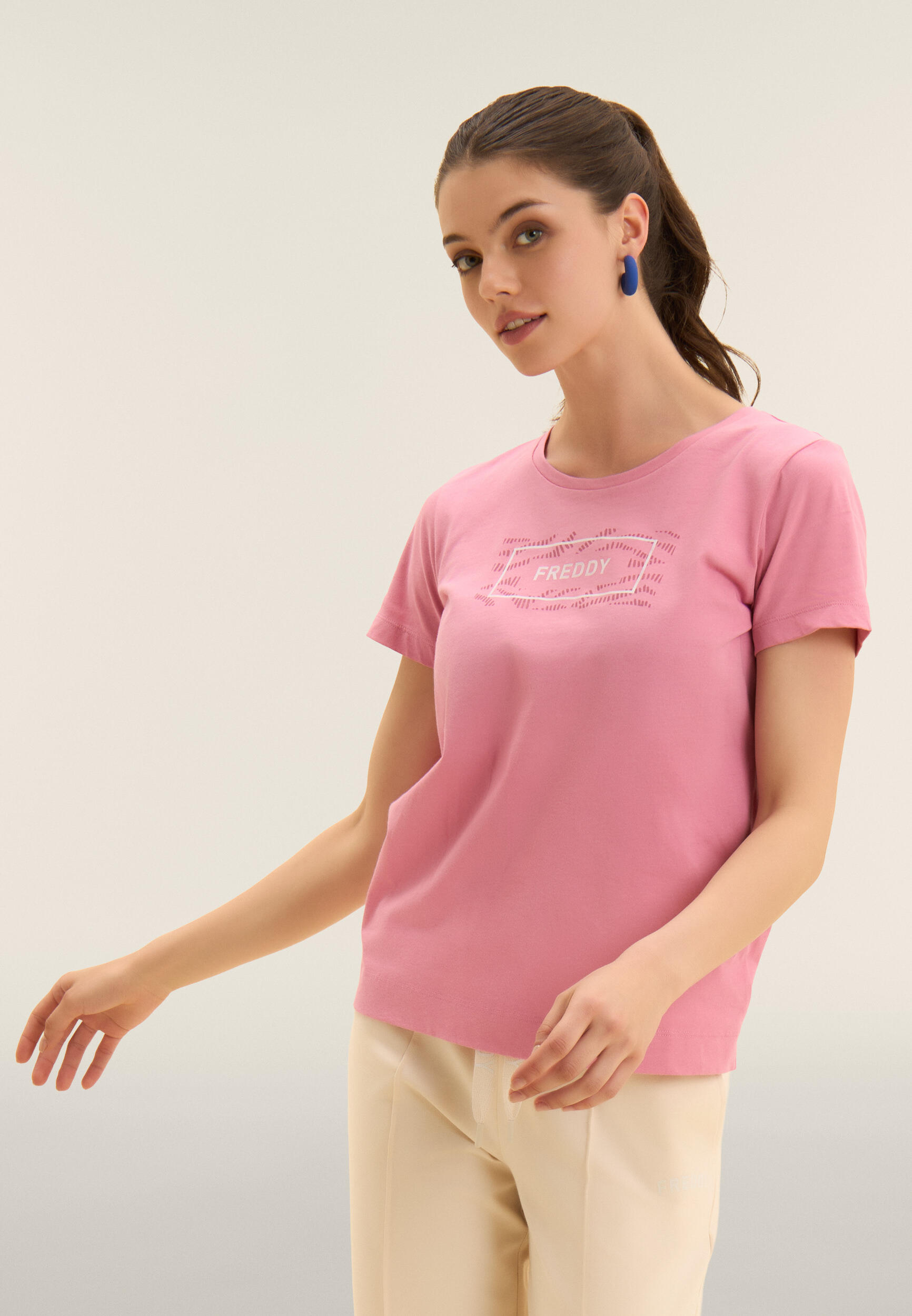 T-shirt con Logo FREDDY su Grafica Ondulata 2/4