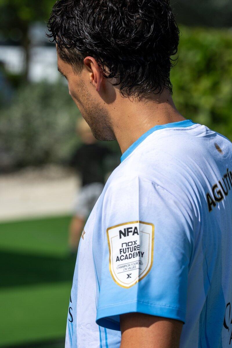 Agustin Tapia Sponsors AT10 T-Shirt azul clara 5/7