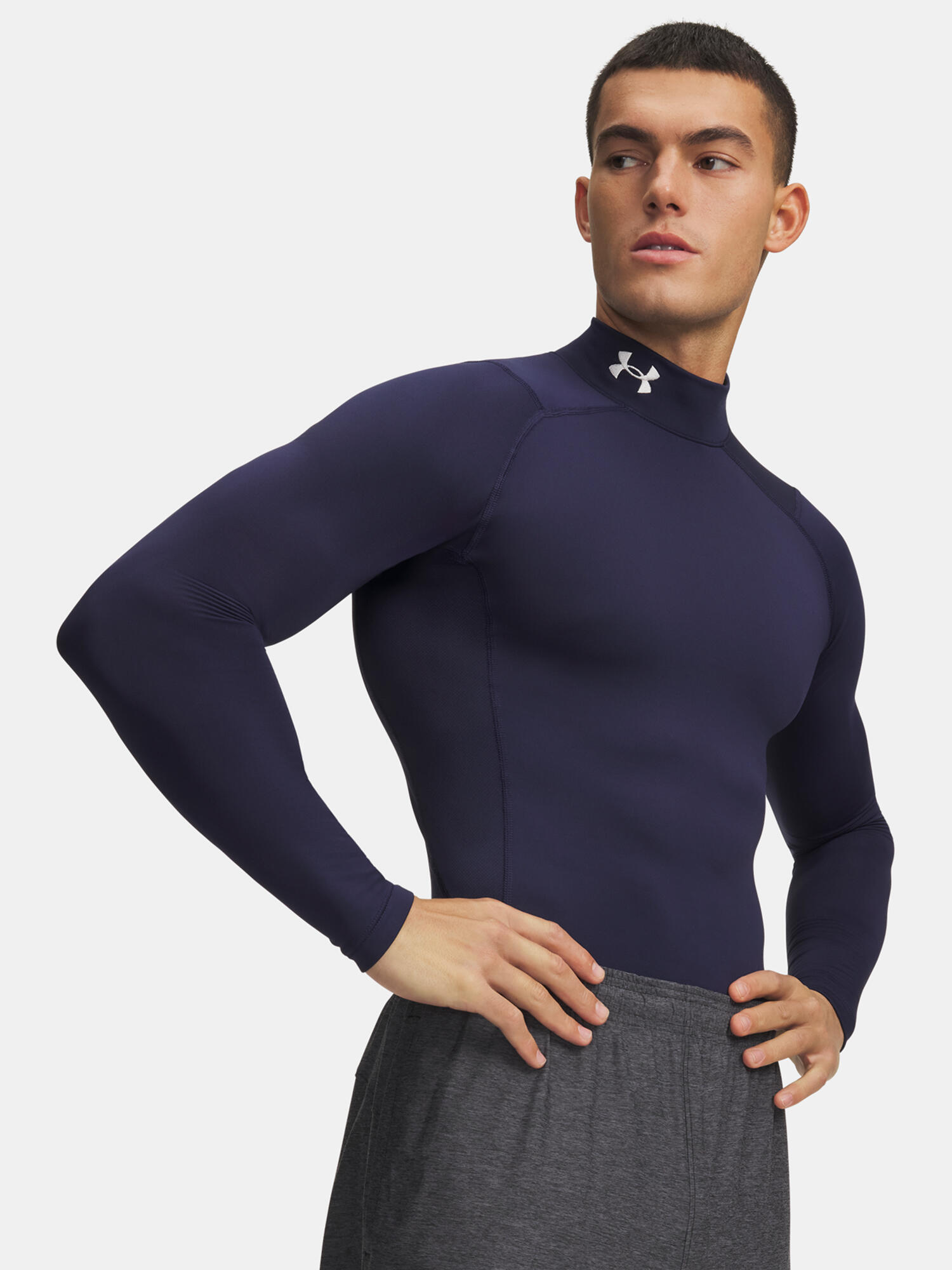 UNDER ARMOUR picture