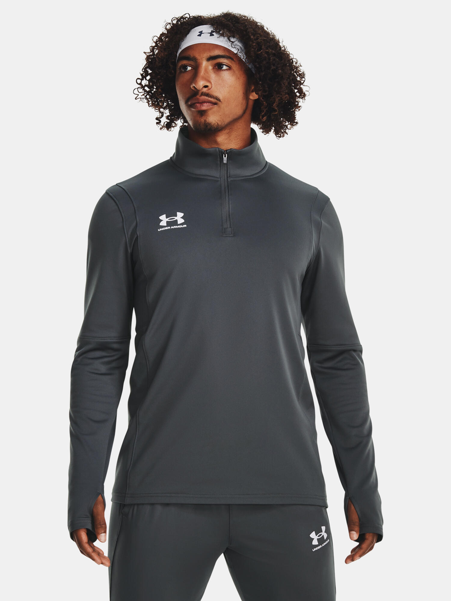 UNDER ARMOUR picture