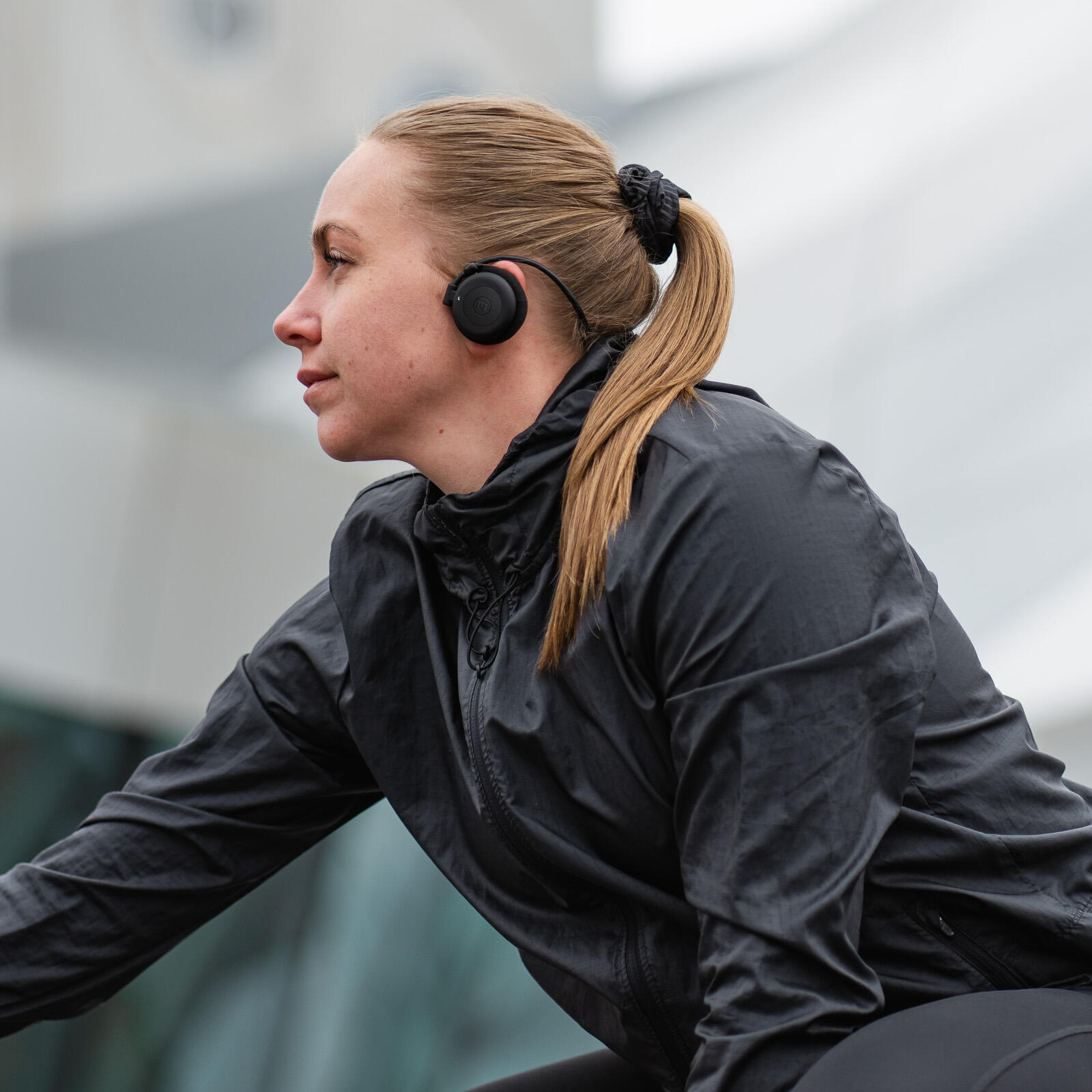 AL4 FREEDOM Zwart Vrouw sport koptelefoon hardlopen 3/6