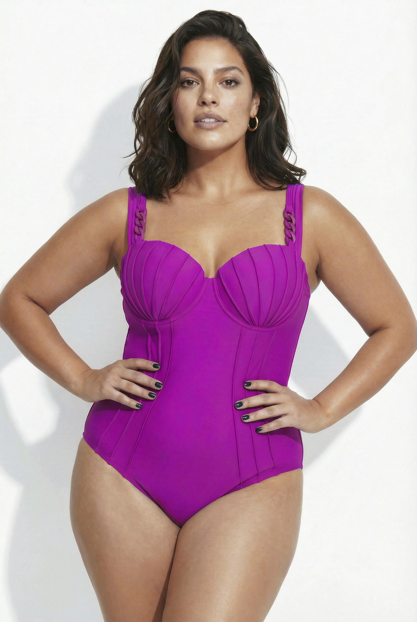Femme Maillot de bain à armatures. Passepoils et doubles bretelles 6/7