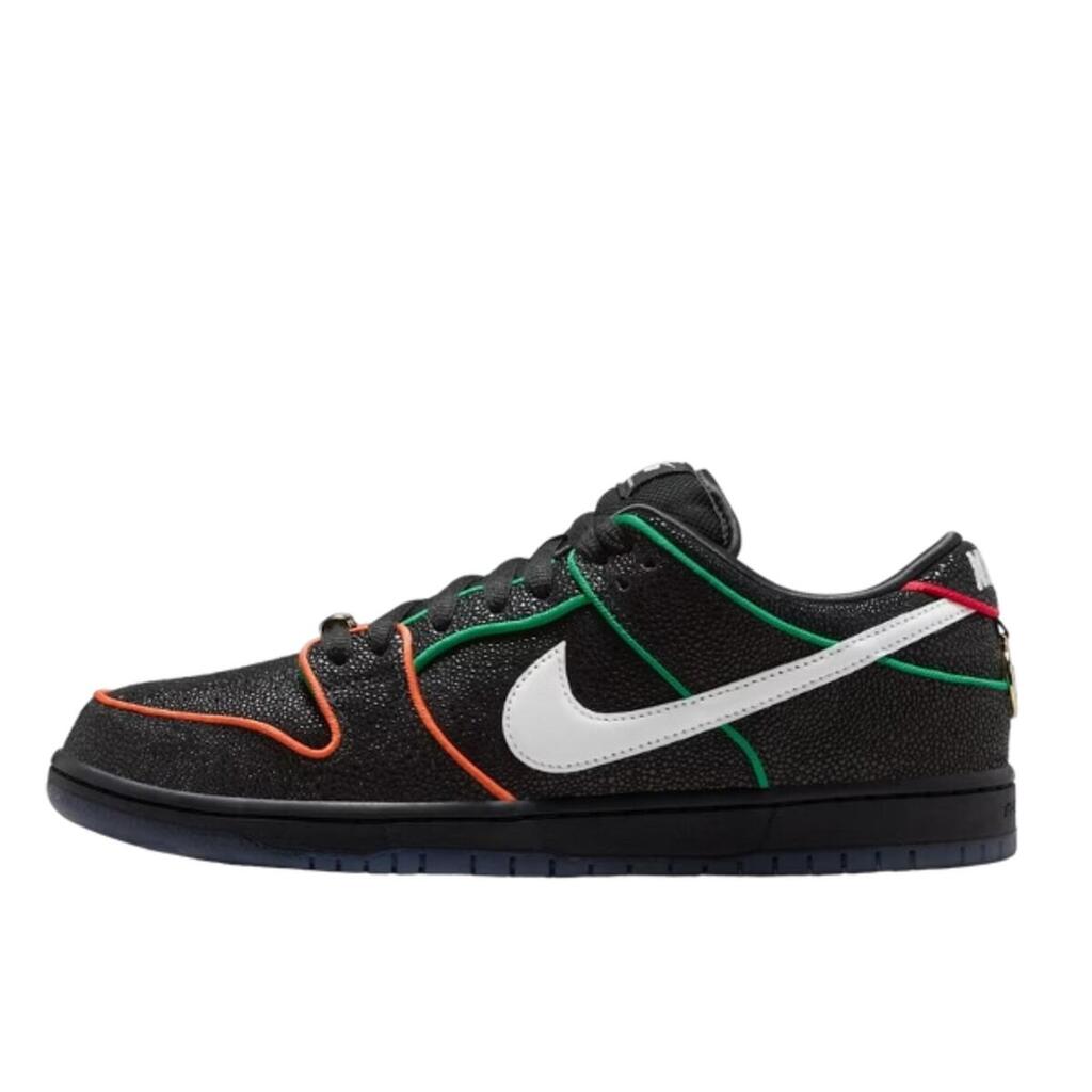 Shoes  SB Dunk Low Bronx Girls Skate